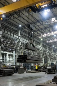 کدام جرثقیل شبیه جرثقیل سقفی است