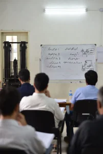 آیا لیفتراک کلاچ دارد